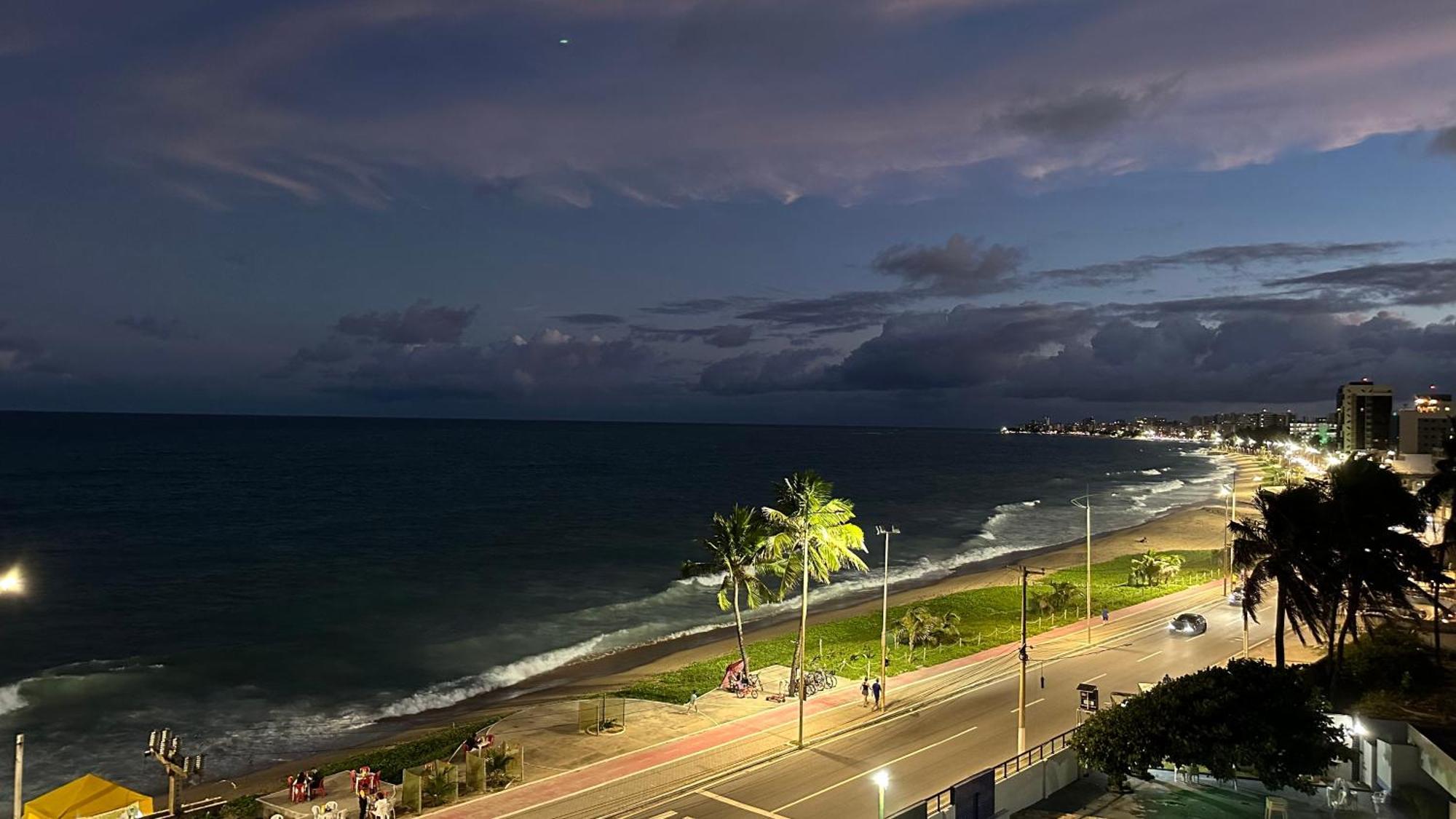 Ritz Suites: Beachfront Luxury with Ocean Views Maceio  Exterior photo
